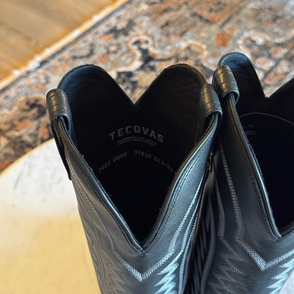 Elegant Black Tall Cowboy Boots - Picture 5 of 6